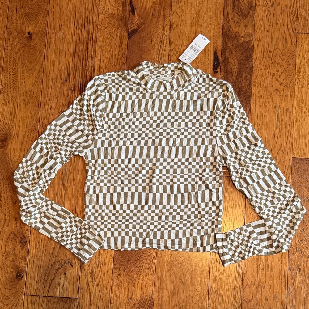 PACSUN Long Sleeve Top in Cream & Green SIZE SMALL
